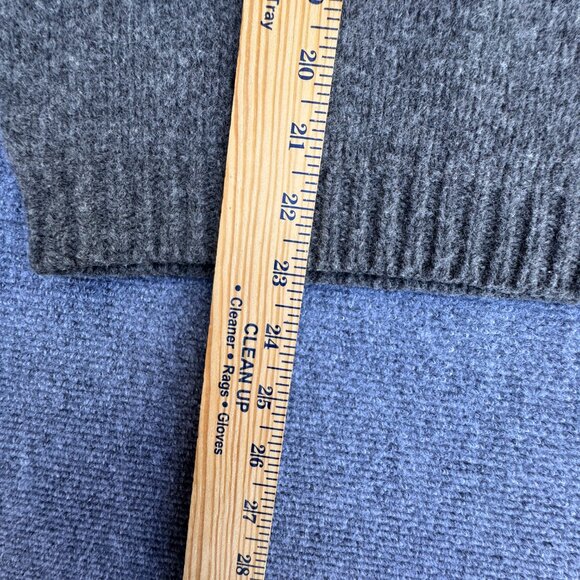 VTG Abercrombie and Fitch Authentic Issue Sweater Mens Small Gray Wool Vneck - Picture 6 of 8